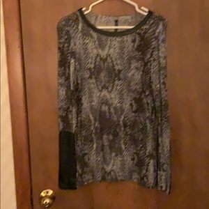 Long sleeve light top